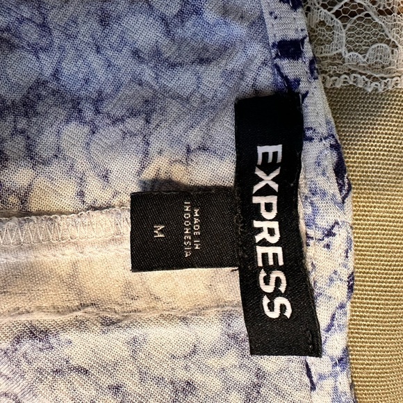 Express Marble Print V-Neck Slip Dress.
Slip Dress. Size M - Picture 8 of 10